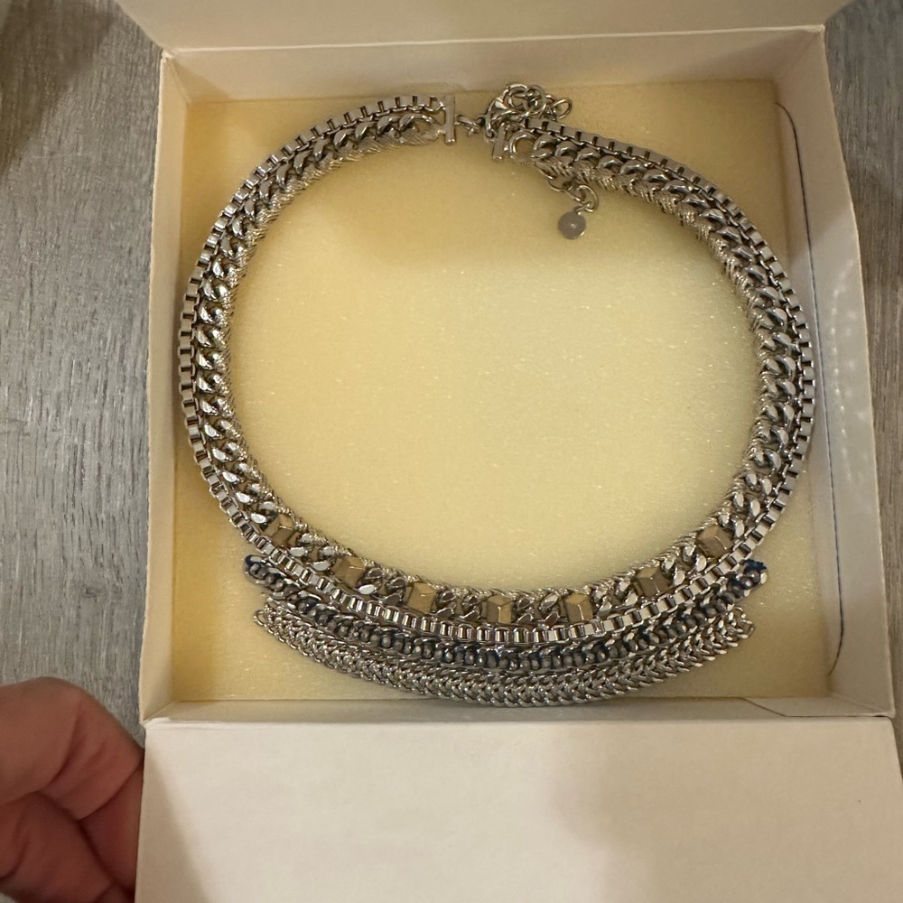 NIB Stella and Dot Cassady Collar Necklace Silver Gold Mixed Media - Picture 6 of 7